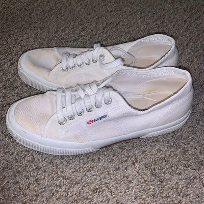 Superga Women’s White Canvas Laced Sneakers Shoes Size 9.5