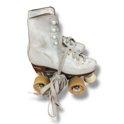 Women’s White Roller Skates w/ Stopper Size 5.