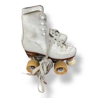 Women’s White Roller Skates w/ Stopper Size 5.